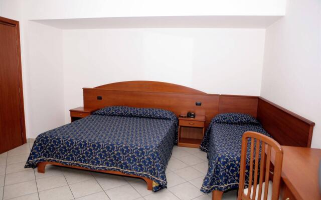 Hotel Castelmonardo