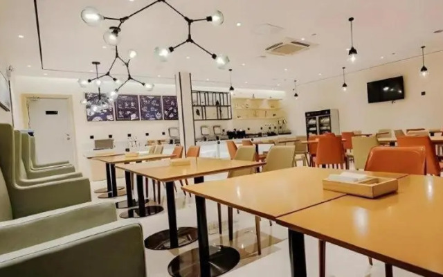 City Comfort Inn (Dali Railway Station)