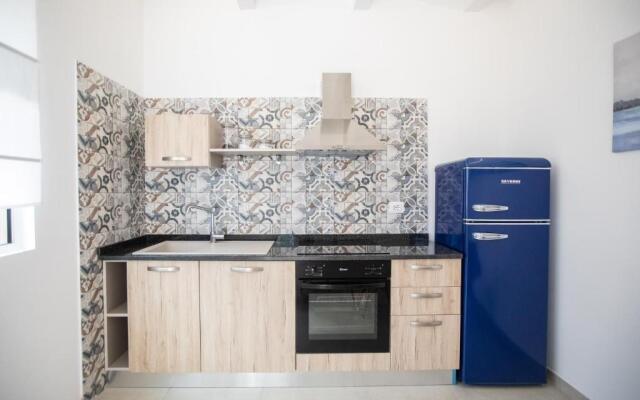 IzzHome Carratois Apartment