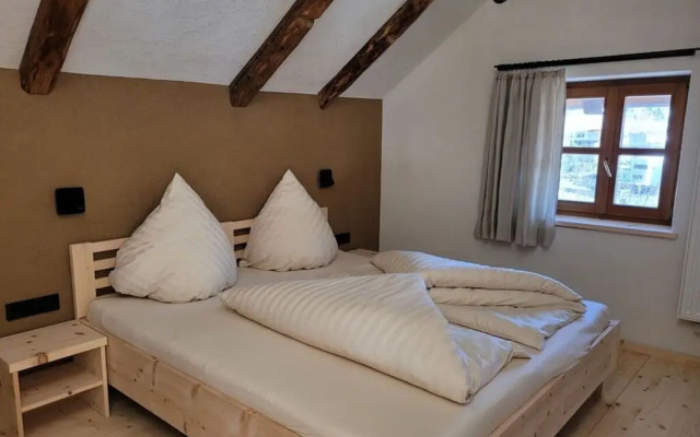 Hoamisch Modern Retreat