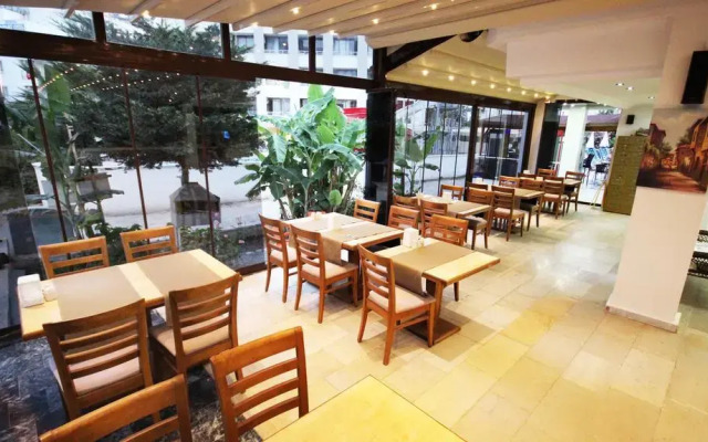 Hotel Delta Altinkum