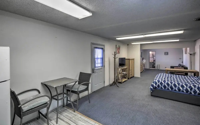 Apartment ~ 12 Mi From Hualapai Mountain Park