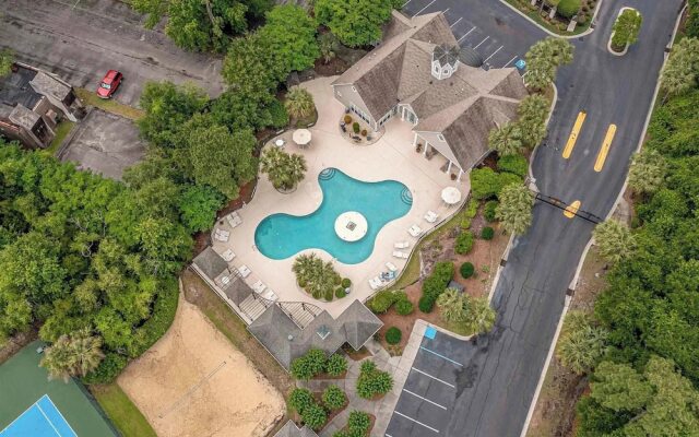 Savannah Shores