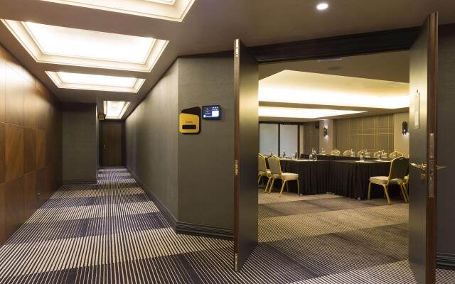 Doubletree By Hilton Hotel Izmir Airport