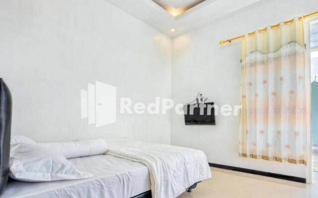 Griya Rahayu Guesthouse Redpartner Near Jatim Park 2 Batu