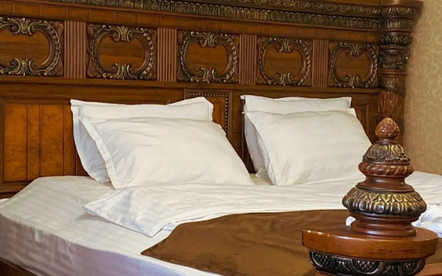 Nomad Hotel