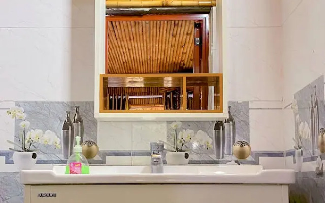 Quoc Khanh Bamboo Homestay - Hostel