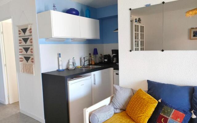 Appartement avec terrasse vue mer, proximité plage, place parking