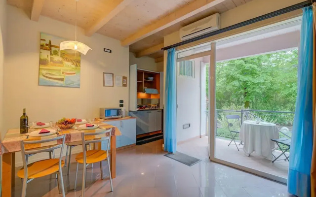 Blue Apartment Desenzano With Wifi