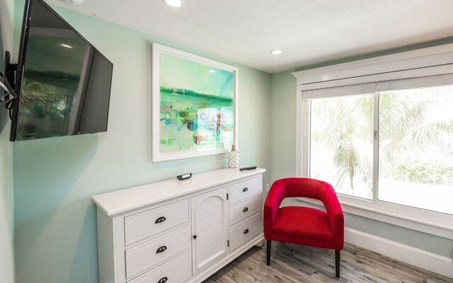 Bayside Bungalows by AMI Locals