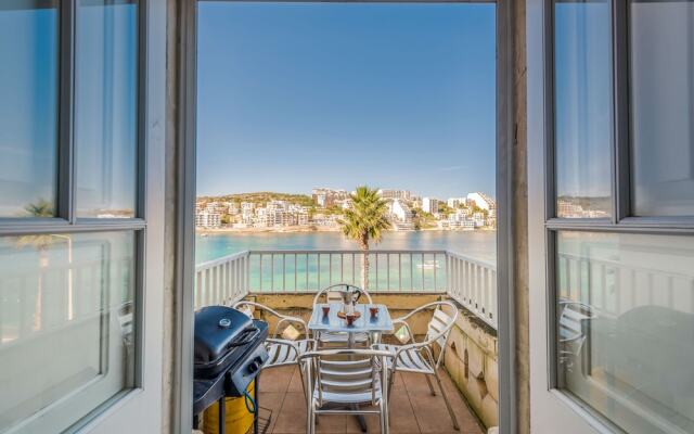 Blue Harbour 1 Seafront Holiday 2-bedroom Apartment With Terrace St Pauls Bay