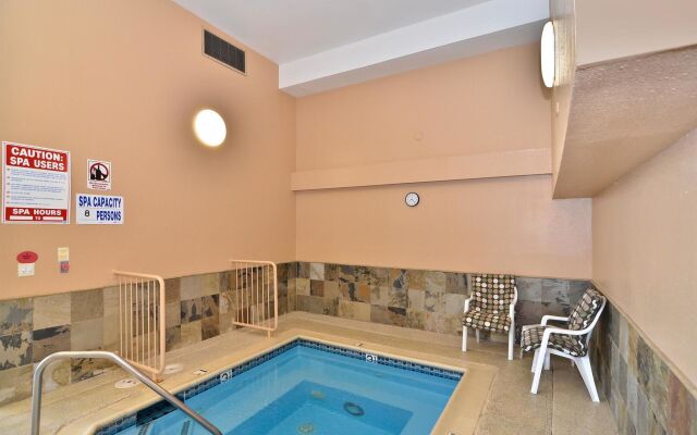 Empieria High Sierra Hotel