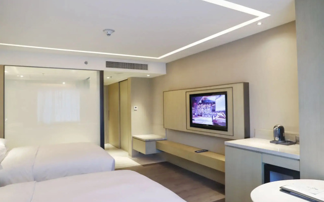 Renaissance Shenzhen Luohu Hotel