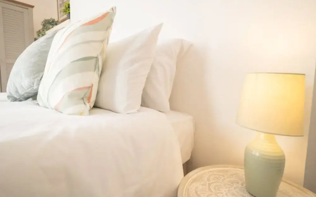 Host Stay Harbour Point