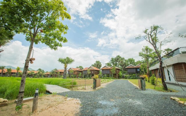 Kampot River Residence