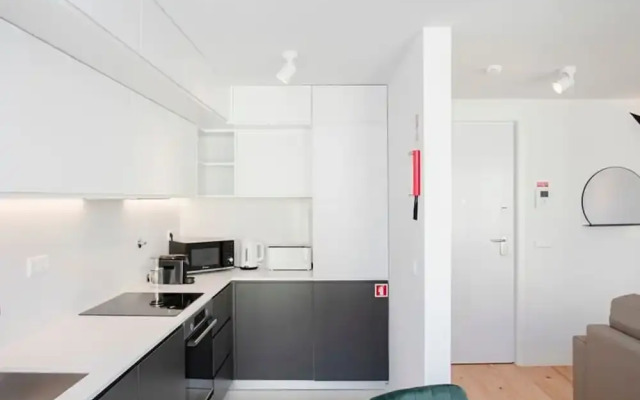 Liiiving in Porto-modern Glam Rooftop Apartment