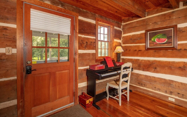 Riverfront Pioneer Cabins LLC