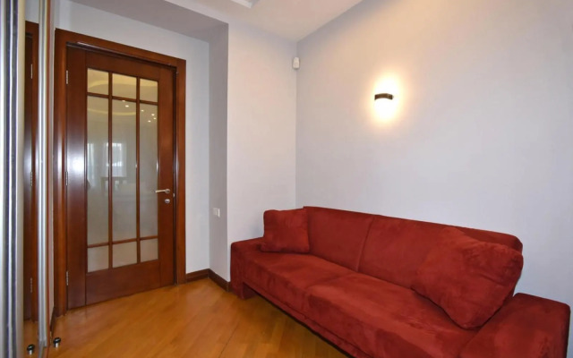 Прекрасная 4-ех комнатная квартира в самом центре