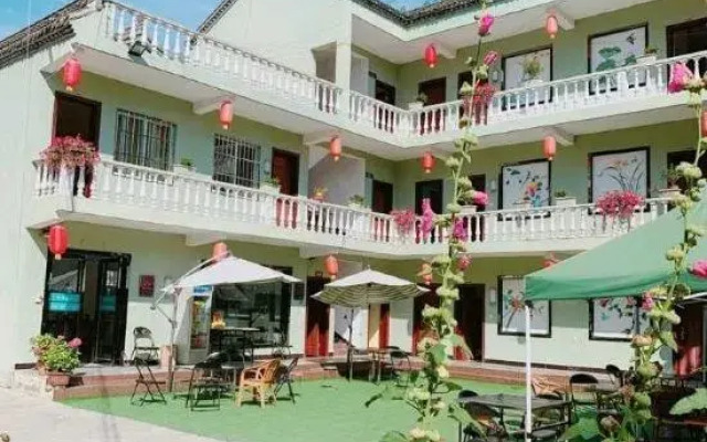Zhongdugou Xipan Courtyard