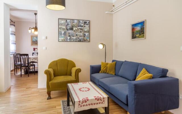 Apartment 7