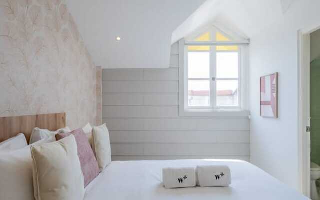 w Lovely 3BR With Modern Balcony in Panama