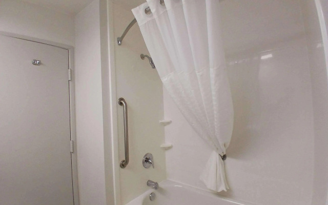 Comfort Inn Marion near Downtown & Blue Ridge PKWY