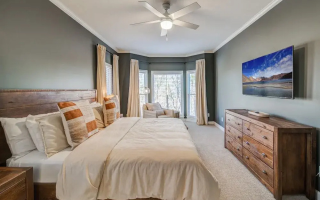 Luxury Mountain Home in Big Canoe! Golf / Lake / EV / Game Room!