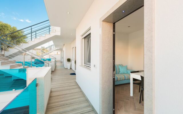 Absolute Suite Apartments