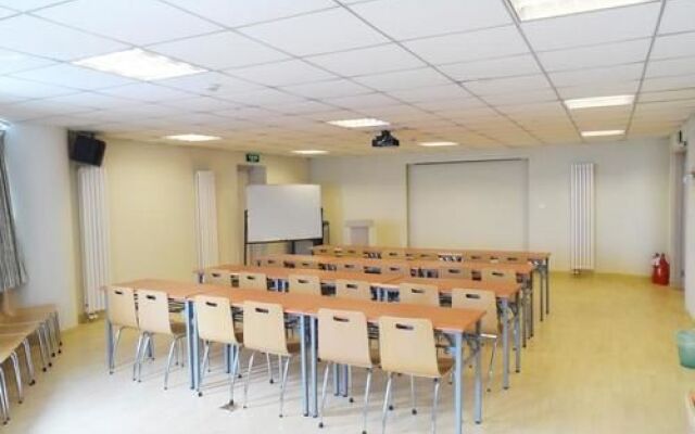 Grace Inn Laiwu Fengcheng West Main Street