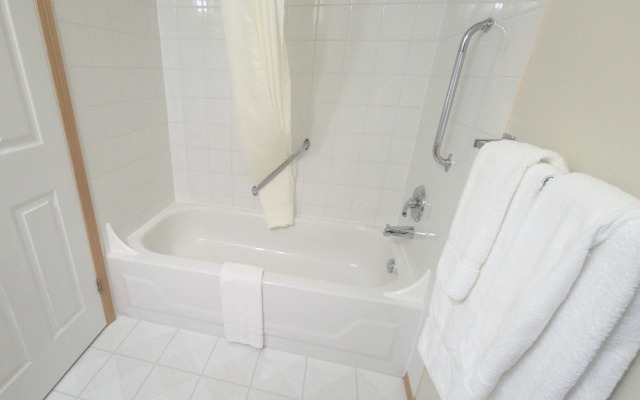 Newcastle Country Inn