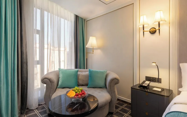 XANA Deluxe International Hotel Dongshankou Metro Station Branch