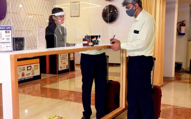 OYO 592 Hotel Chetan International