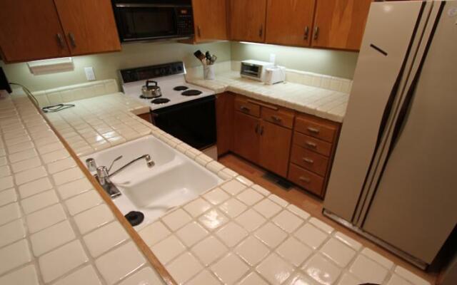 Snowcreek by Mammoth Reservations