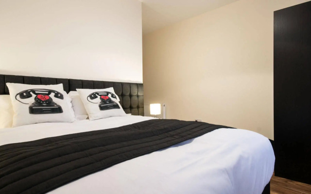 Arnos Apartments