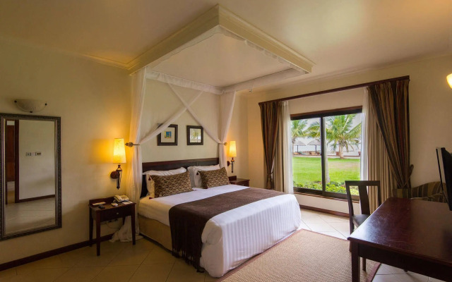 Hotel White Sands Resort and Conference Centre