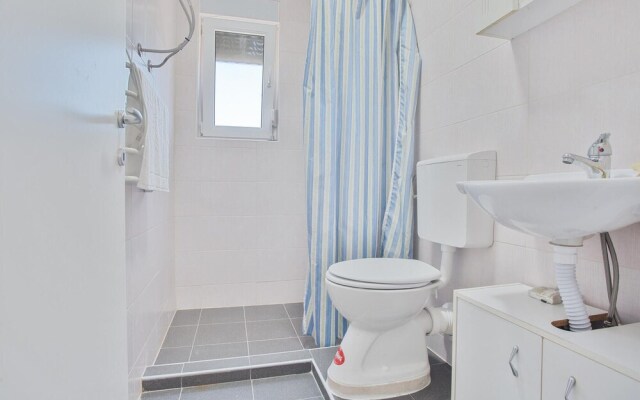 Beautiful Apartment in Vir With Wifi and 2 Bedrooms