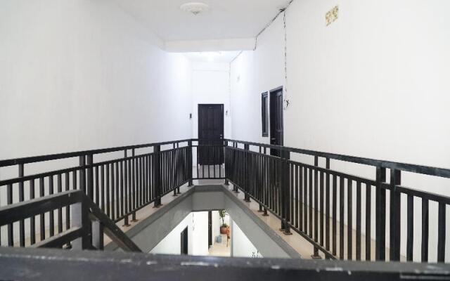 Pondok Mulia Guest House by OYO Rooms