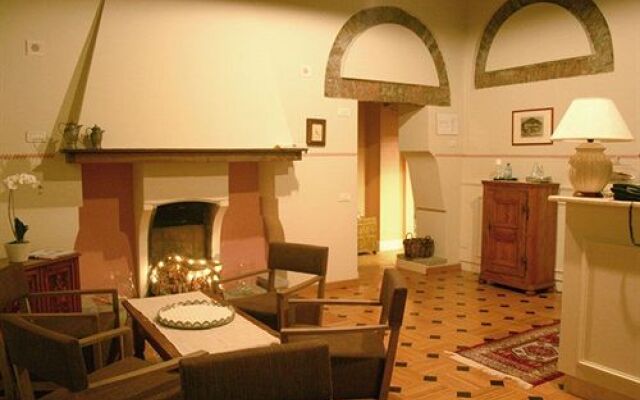 La California Relais