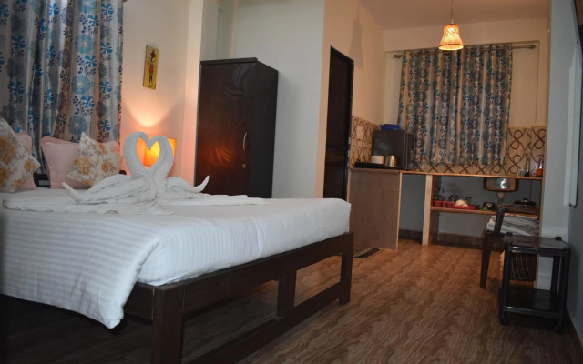 Spectrum Hub beach side Studio Apartment - Candolim - Goa