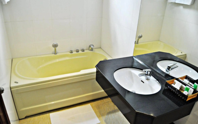 Dinh Phat Hotel