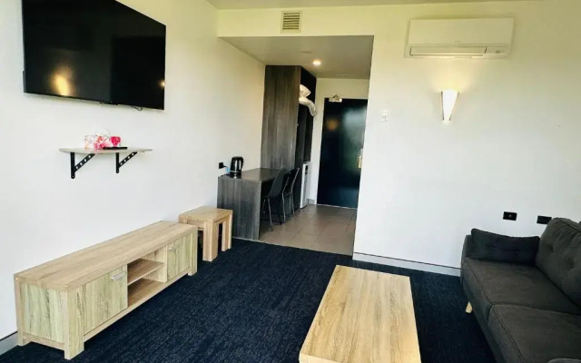 Thornton Executive Hotel