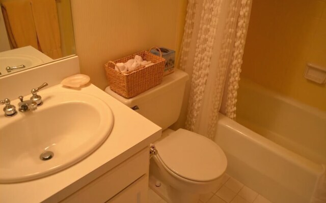 PPV F-3 - 2 Br Condo