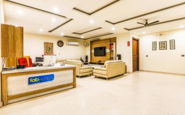 OYO 7785 Kumar Residency