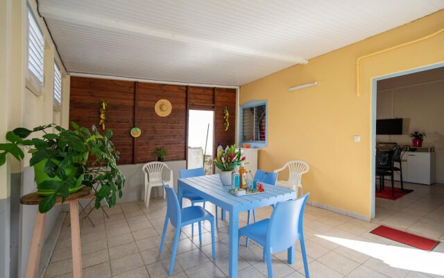 House With One Bedroom In Riviere Salee With Enclosed Garden And Wifi 6 Km From The Beach