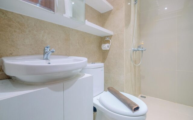 Cozy And Clean 2Br At Transpark Cibubur Apartment