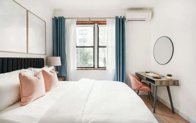 317 UES Apartments