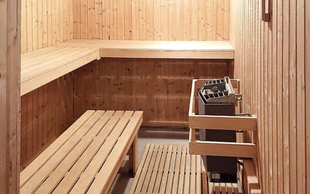 6 Person Holiday Home in Tarm