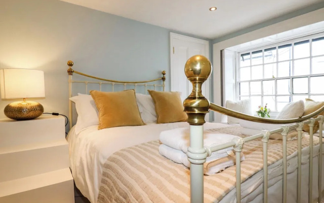 Carew House Cottage