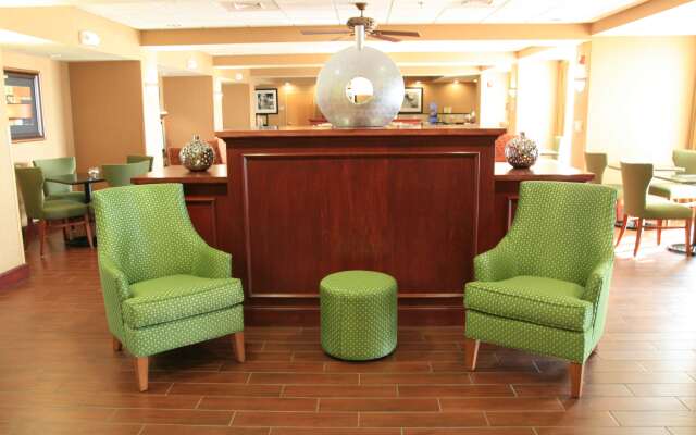 Hampton Inn Hays-North of I-70