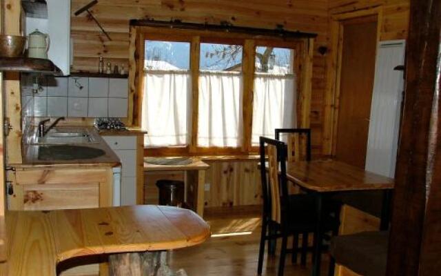 studio MONT LOUIS